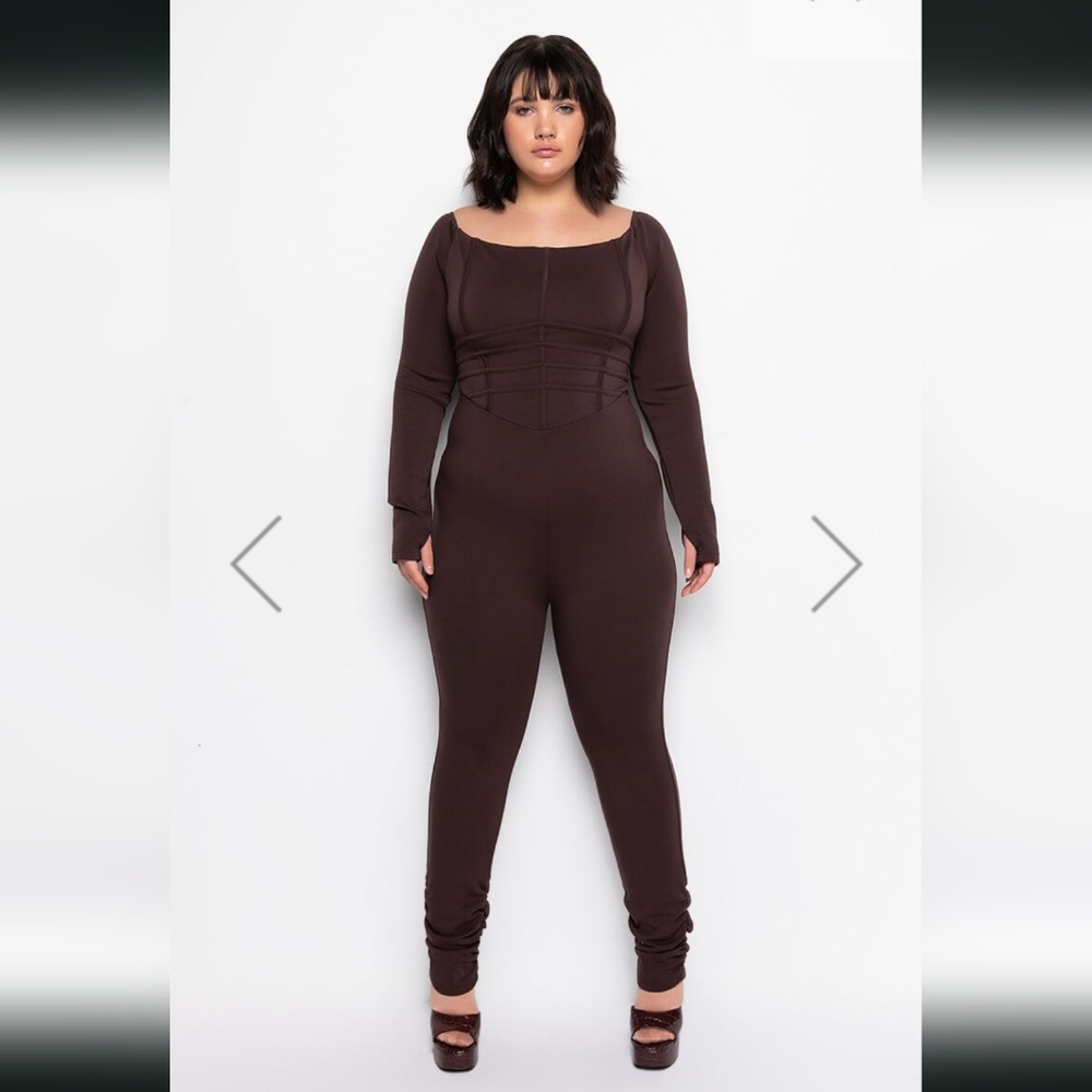 Stretch Corset Seam jumpsuit plus Akira - Picture 2 of 5